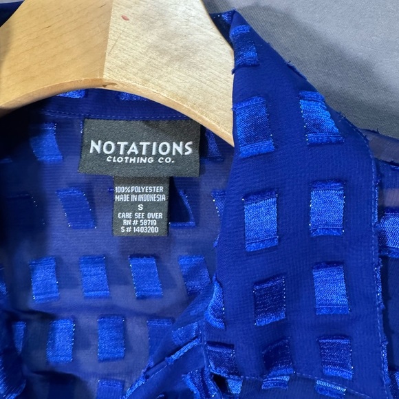 Notations Blue Geometric Button Down Shirt - Picture 3 of 4